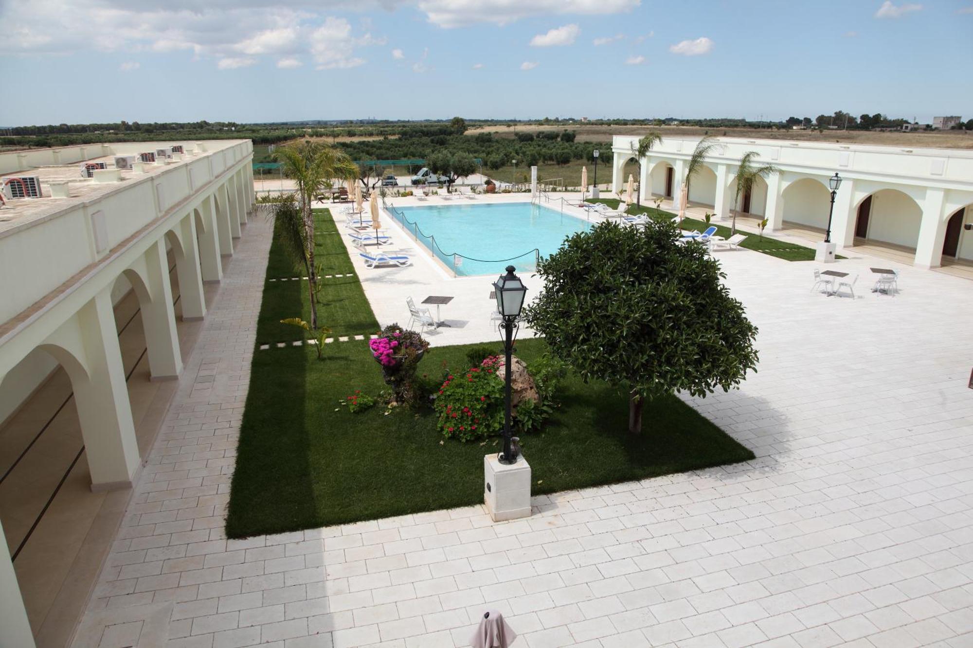 Agri Conte Salentino Hotel 3*